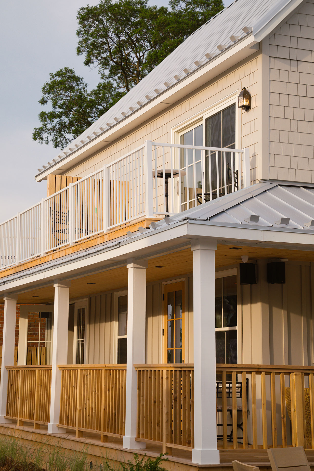 leeward-house-thornbury-ontario-boutique-hotel-stay-details-the-houses